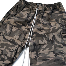 画像をギャラリービューアに読み込む, Camo Cargo Pants Dark Camo